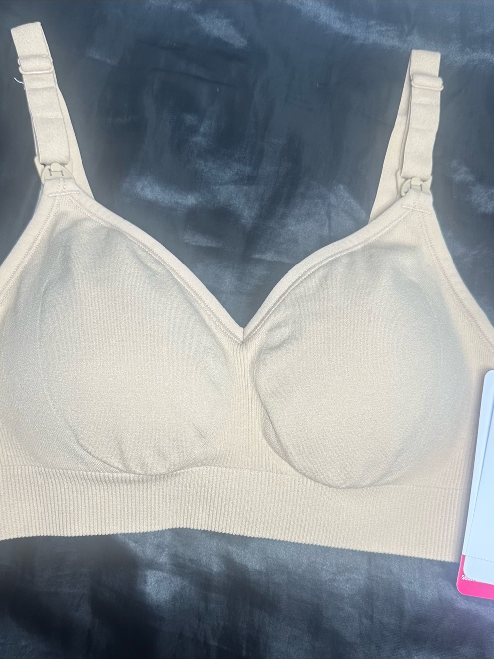 Ingrid & Isabel Seamless Nursing & Pumping Bra NWT Soft Almond S